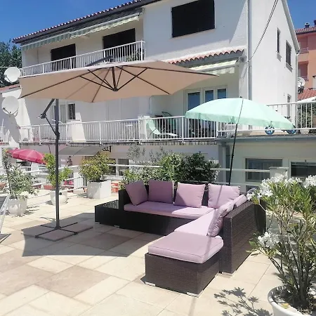 Apartmán With Terrace In Crikvenica