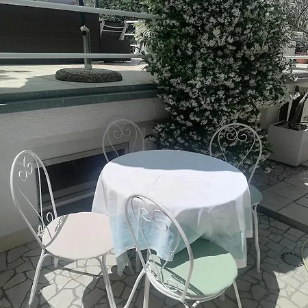 With Terrace In Crikvenica