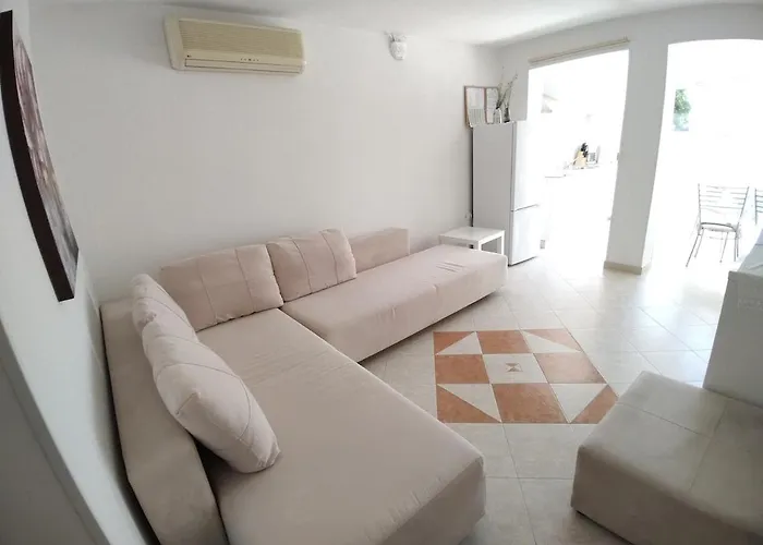 Apartman With Terrace In